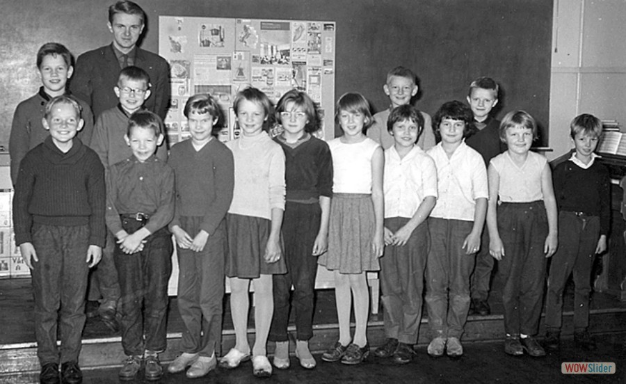 Sätra skola åk 3-4 läsåret 1961-62 lärare Anlis Ahlberg skänkt  av Börje Wennberg