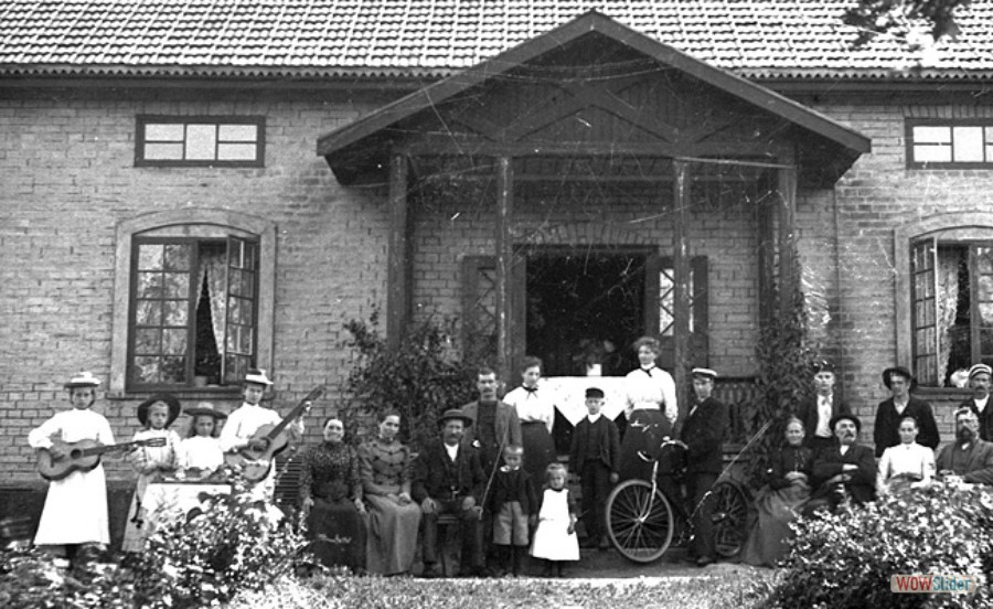24 Gårdsfest vid Danmark 1904