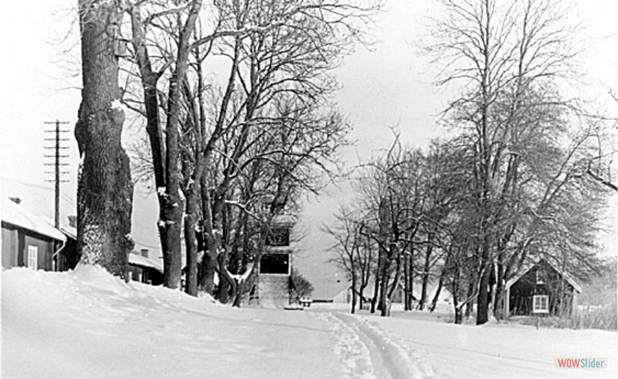 10 Nedanför Bruksgatan skidspår