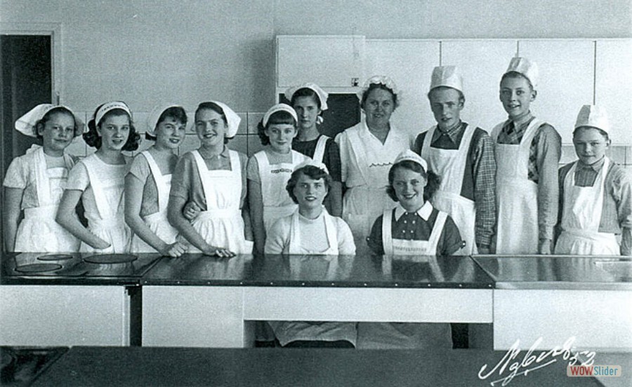 1952  Karlholms skola, skolkök, lärare Anna Edling