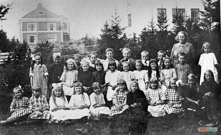 1921 Karlholms småskola lärare Maja Persson