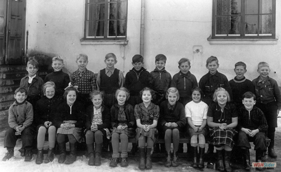 1943 Karlholms skola klass 4 lärare Linnea Wiberg